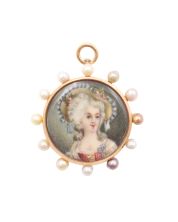 Marie Antoinette hand painted miniature Brooch/Pendant 14K+ yellow gold 