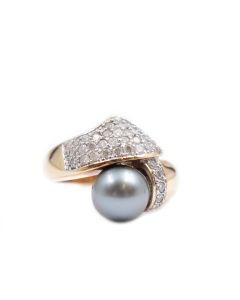 Tahitian Black Pearl yg ring 0.80cts pave set Diamonds